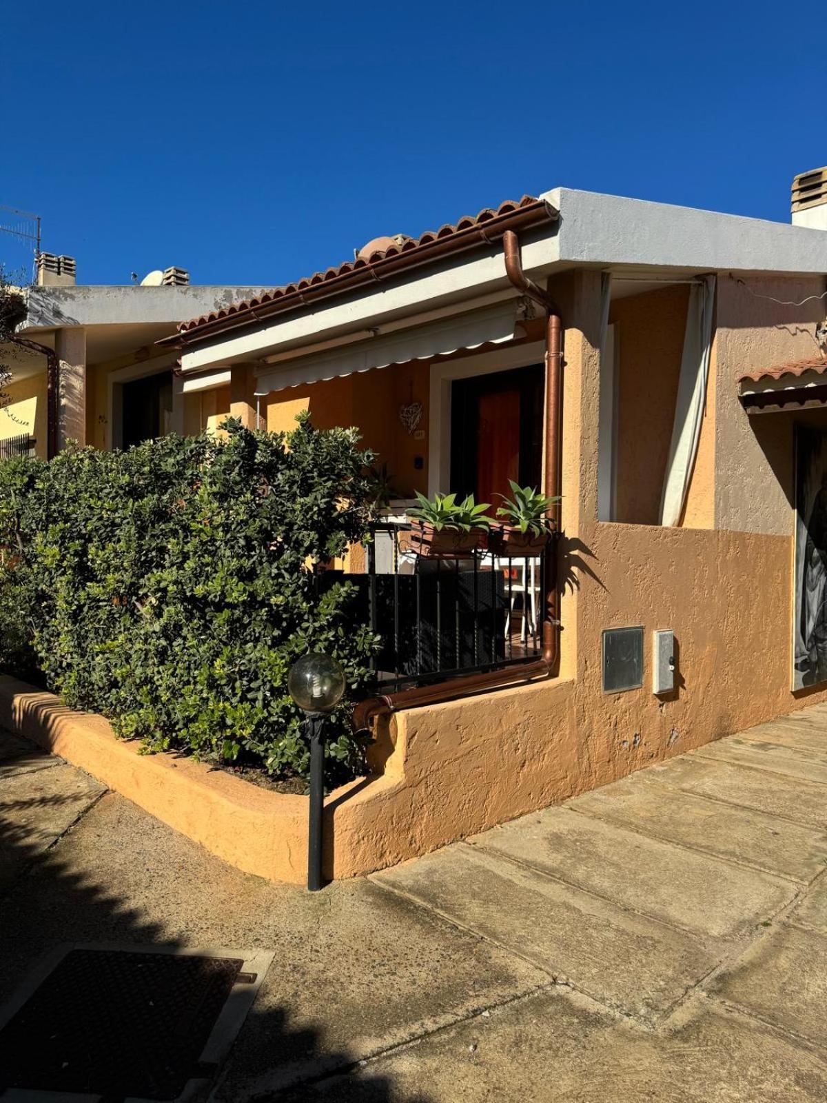 Villetta Porto Corallo Vista Mare Villaputzu Eksteriør billede